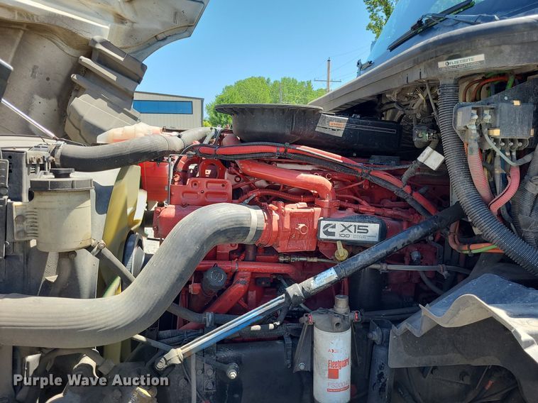 image for item DK1962 2020 International LT625  semi truck