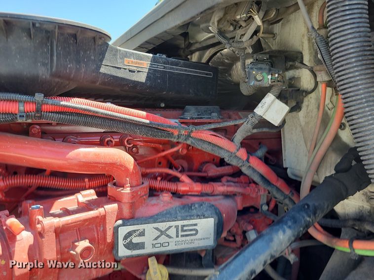 image for item DK1962 2020 International LT625  semi truck