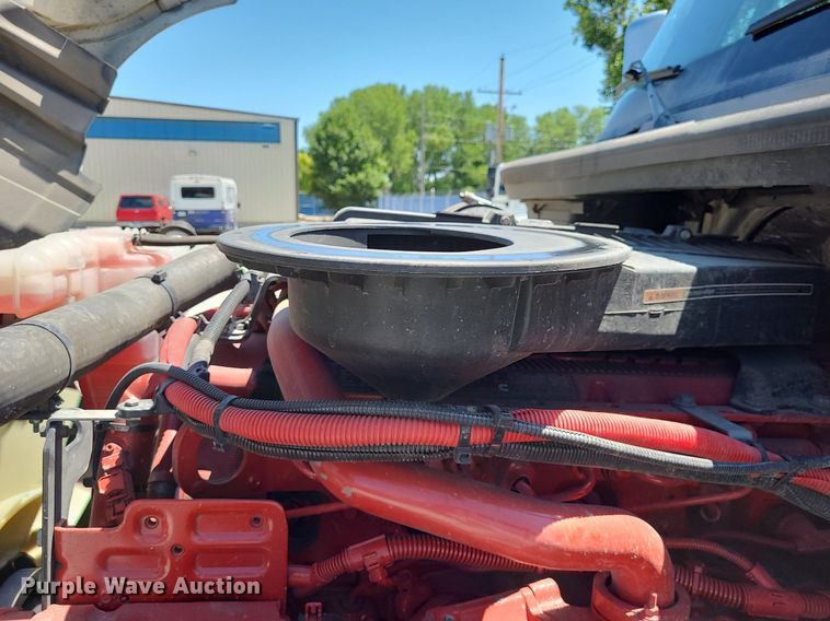 image for item DK1962 2020 International LT625  semi truck