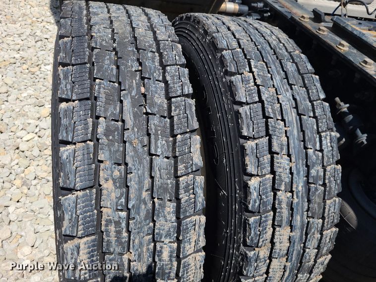 image for item DK1962 2020 International LT625  semi truck