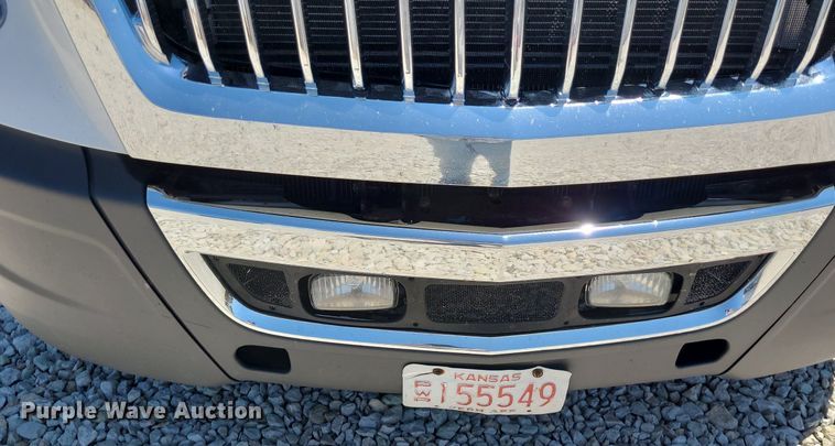 image for item DK1963 2018 International LT625  semi truck