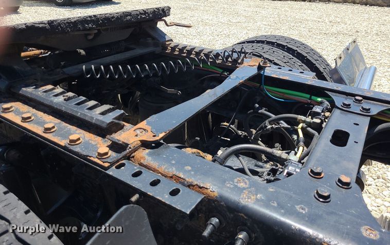 image for item DK1963 2018 International LT625  semi truck