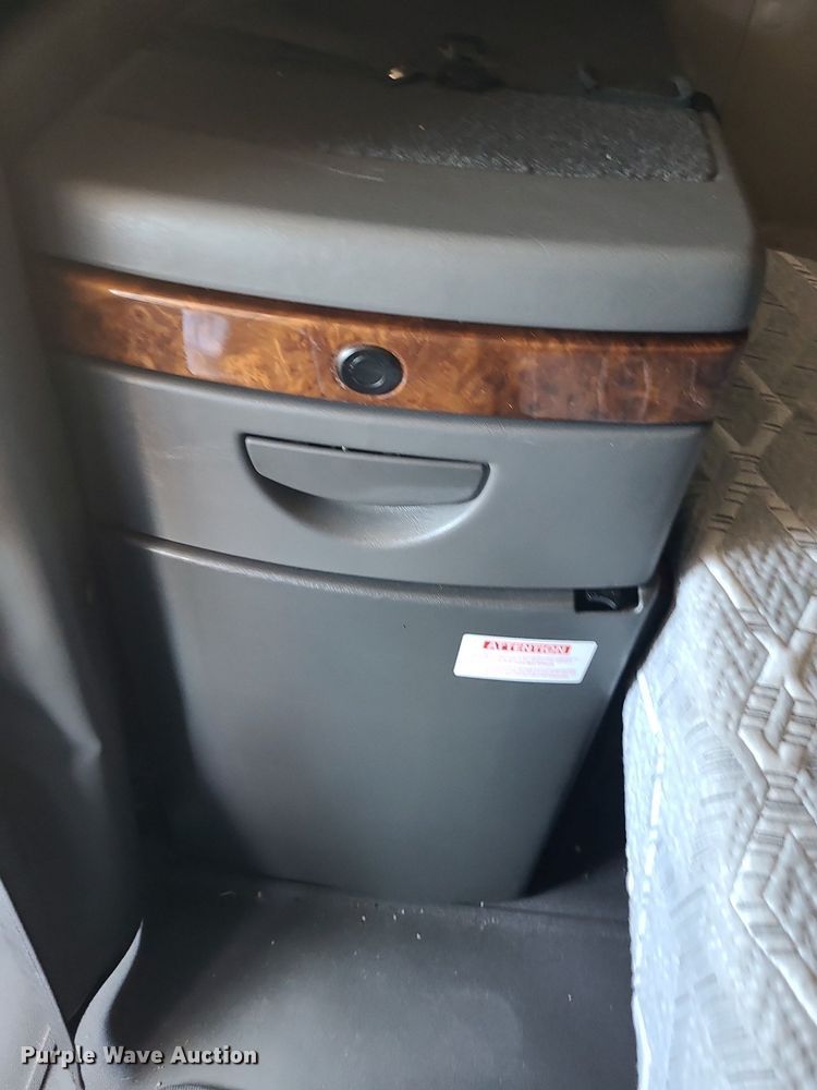 image for item DK1963 2018 International LT625  semi truck