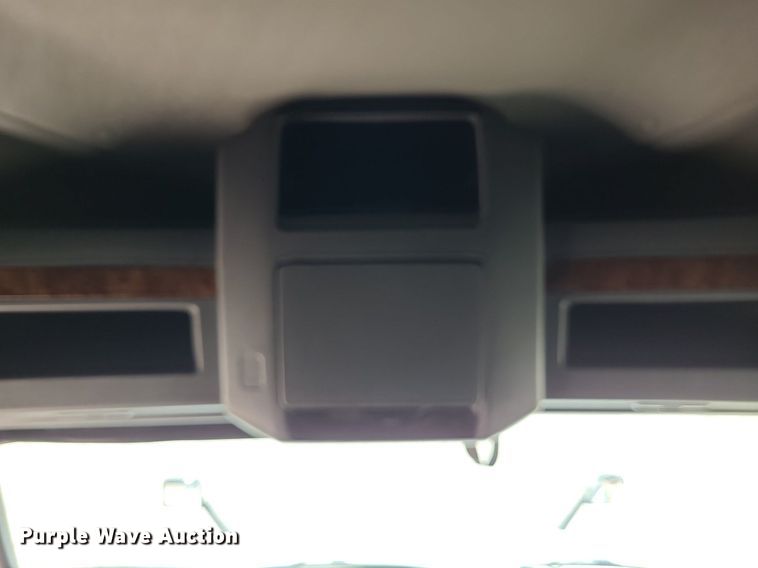 image for item DK1963 2018 International LT625  semi truck