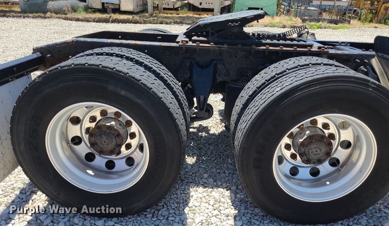 image for item DK1963 2018 International LT625  semi truck