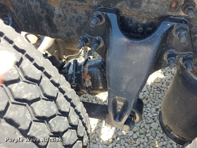 image for item DK1963 2018 International LT625  semi truck