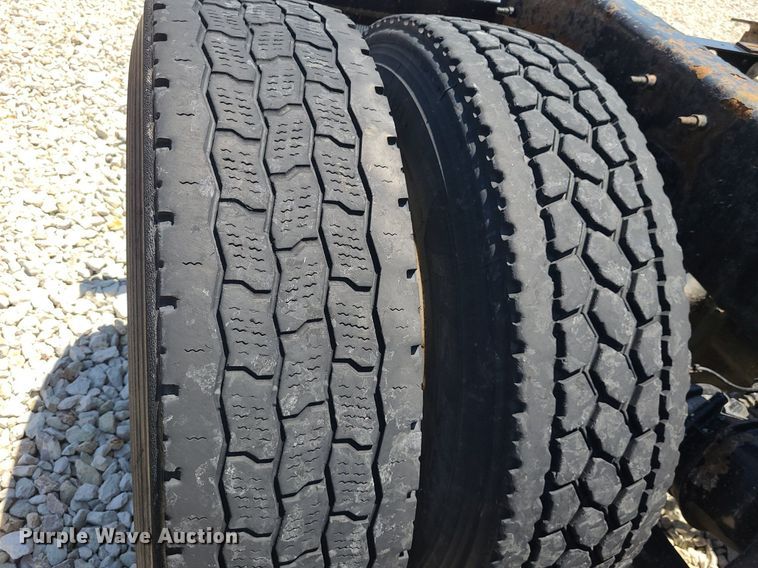 image for item DK1963 2018 International LT625  semi truck