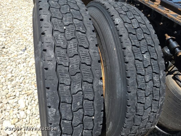 image for item DK1963 2018 International LT625  semi truck