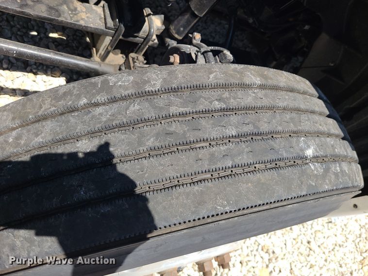 image for item DK1963 2018 International LT625  semi truck