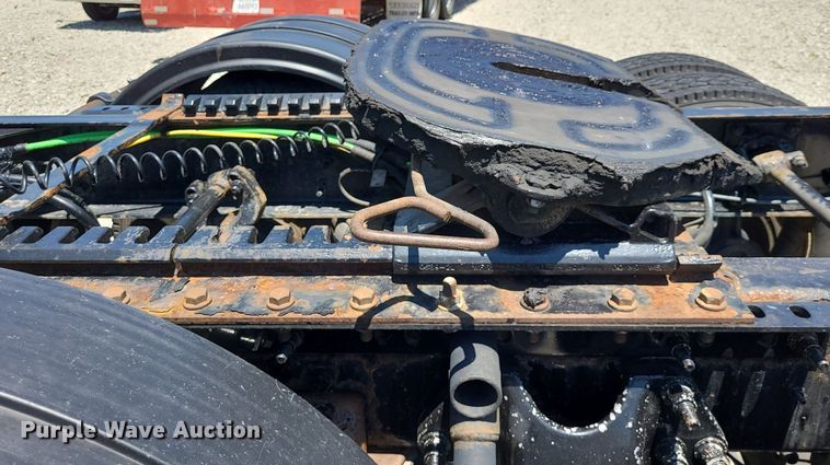 image for item DK1964 2019 International LT625  semi truck