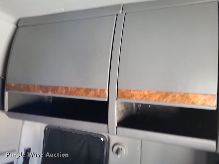 image for item DK1964 2019 International LT625  semi truck