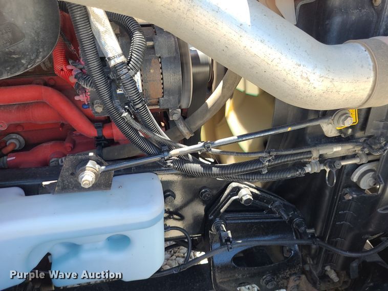 image for item DK1964 2019 International LT625  semi truck