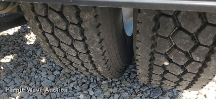 image for item DK1964 2019 International LT625  semi truck