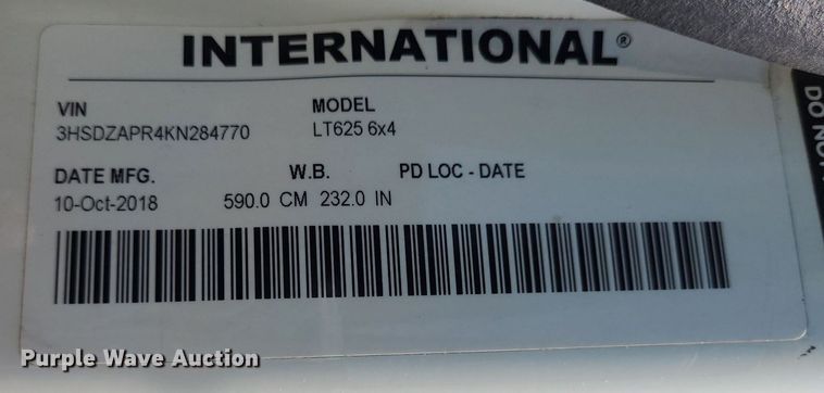 image for item DK1964 2019 International LT625  semi truck