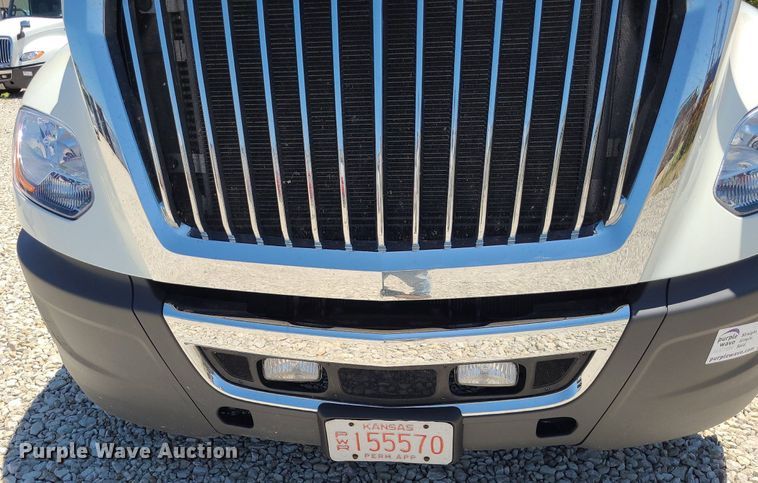 image for item DK1965 2018 International LT625  semi truck