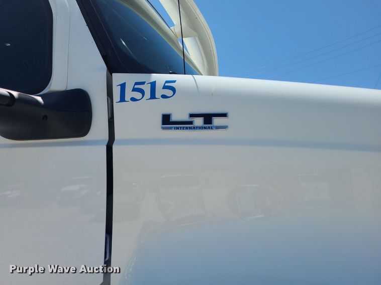 image for item DK1965 2018 International LT625  semi truck