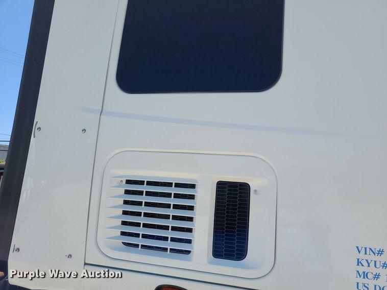 image for item DK1965 2018 International LT625  semi truck