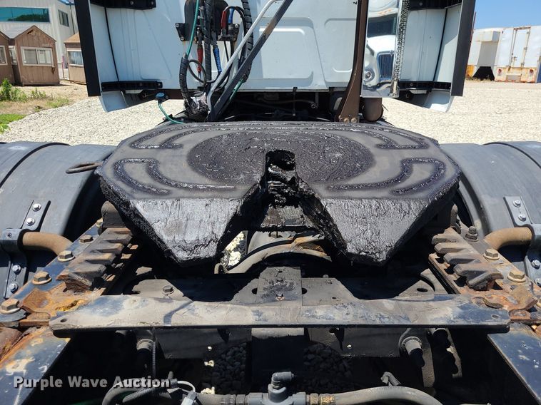 image for item DK1965 2018 International LT625  semi truck