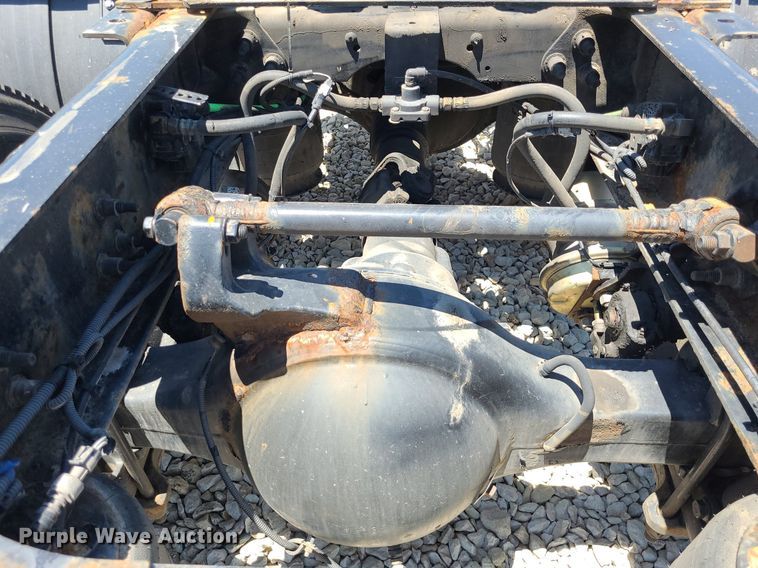 image for item DK1965 2018 International LT625  semi truck