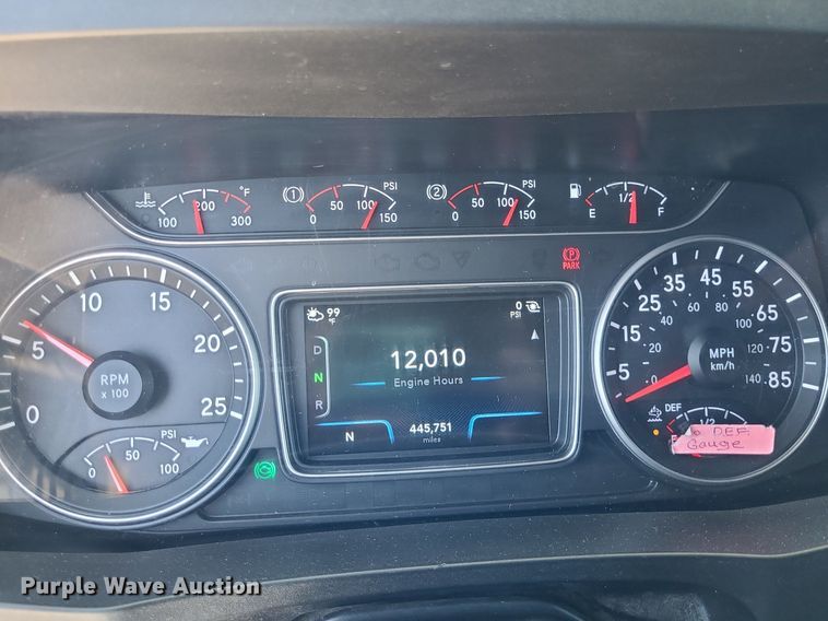 image for item DK1965 2018 International LT625  semi truck