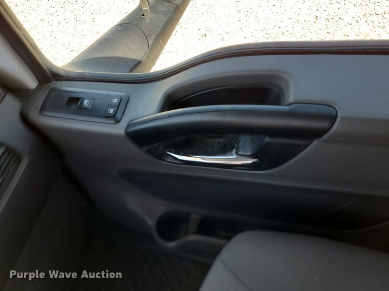 image for item DK1965 2018 International LT625  semi truck