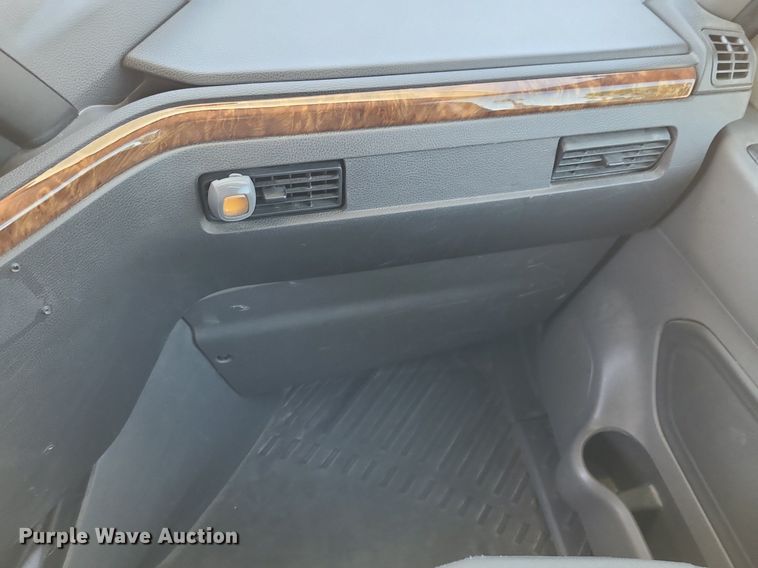 image for item DK1965 2018 International LT625  semi truck