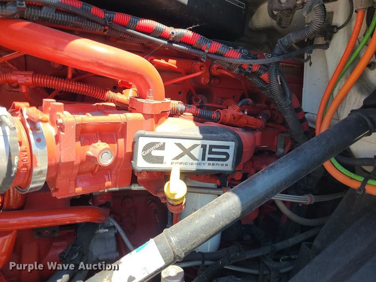 image for item DK1965 2018 International LT625  semi truck