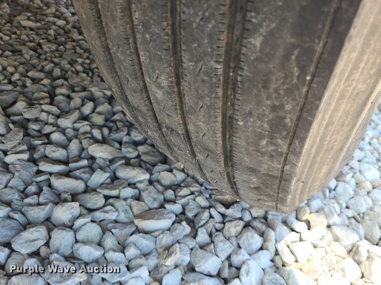 image for item DK1965 2018 International LT625  semi truck