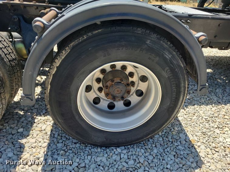 image for item DK1965 2018 International LT625  semi truck