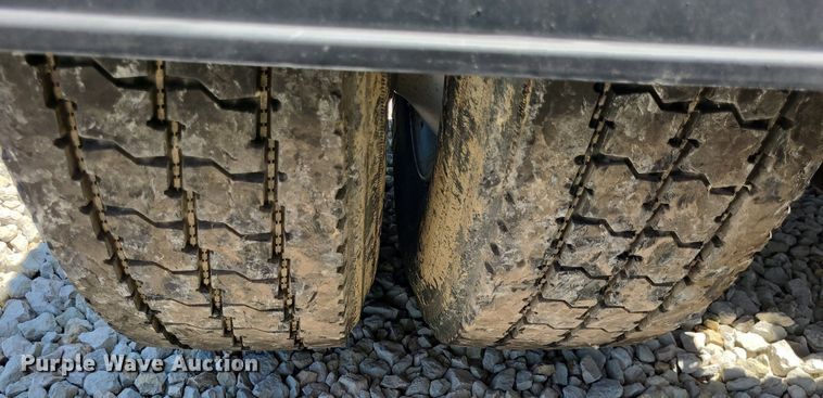 image for item DK1965 2018 International LT625  semi truck