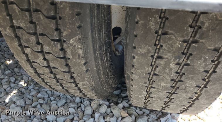 image for item DK1965 2018 International LT625  semi truck