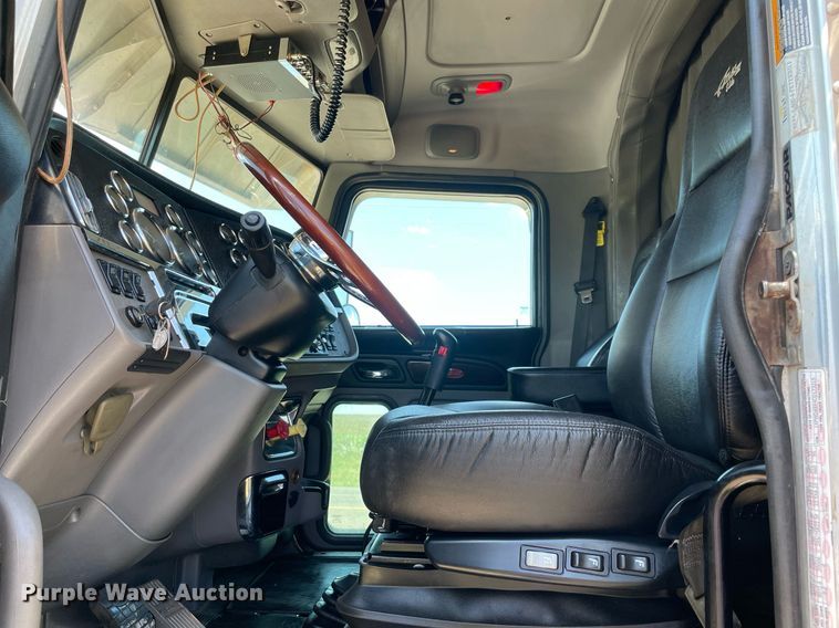 image for item DM0282 2012 Peterbilt 388  semi truck