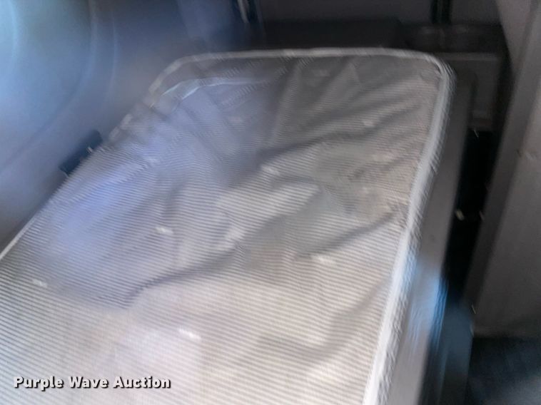 image for item DM0282 2012 Peterbilt 388  semi truck