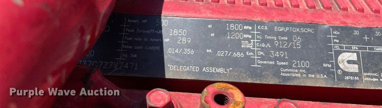 image for item DM0282 2012 Peterbilt 388  semi truck