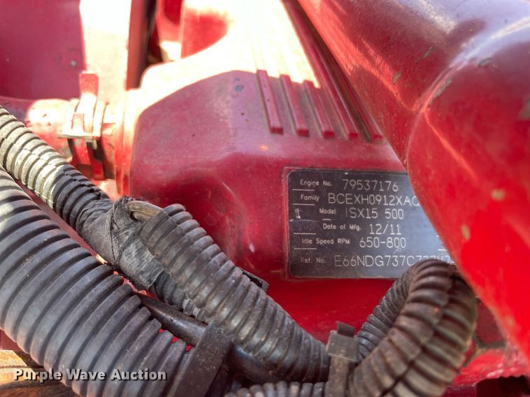 image for item DM0282 2012 Peterbilt 388  semi truck