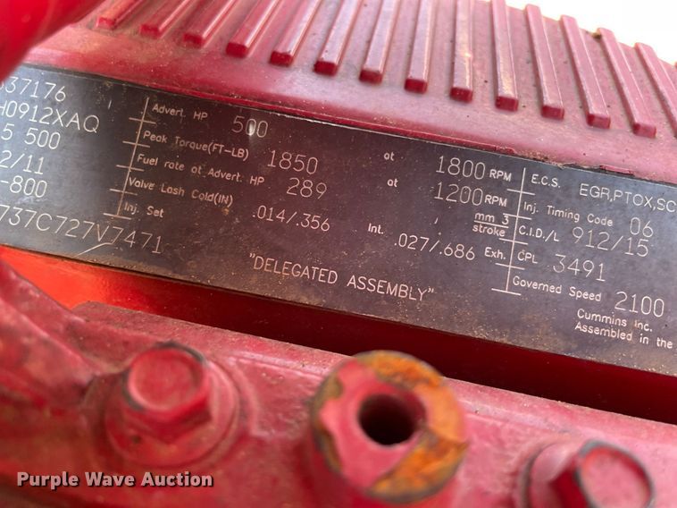 image for item DM0282 2012 Peterbilt 388  semi truck