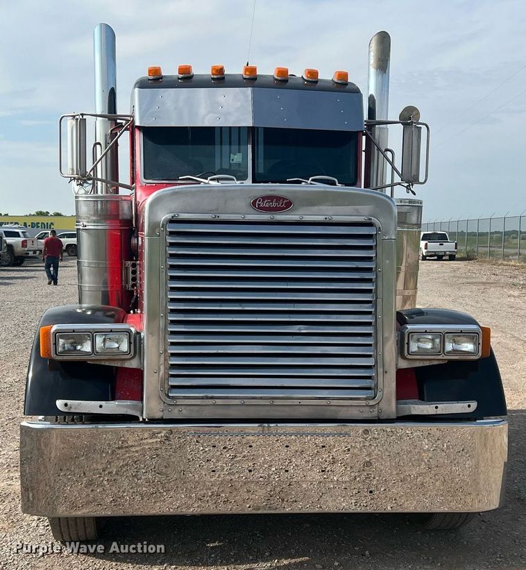 image for item DN3012 1999 Peterbilt 379  semi truck