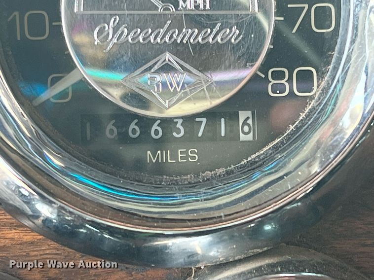 image for item DN3012 1999 Peterbilt 379  semi truck