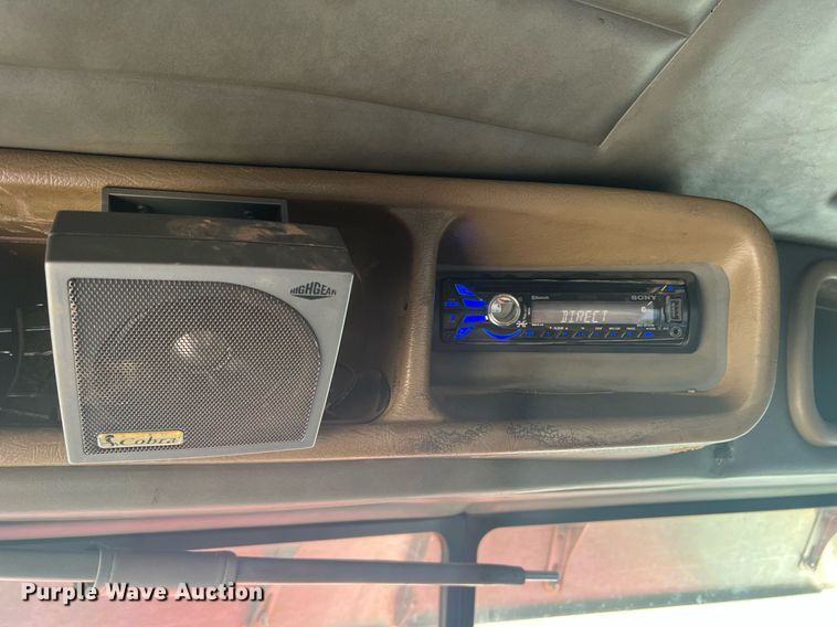 image for item DN3012 1999 Peterbilt 379  semi truck