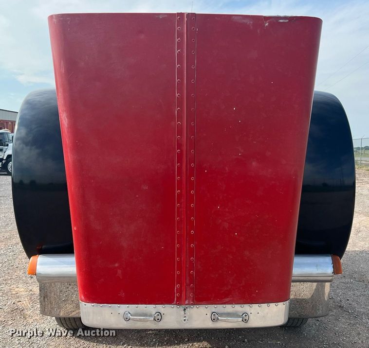 image for item DN3012 1999 Peterbilt 379  semi truck