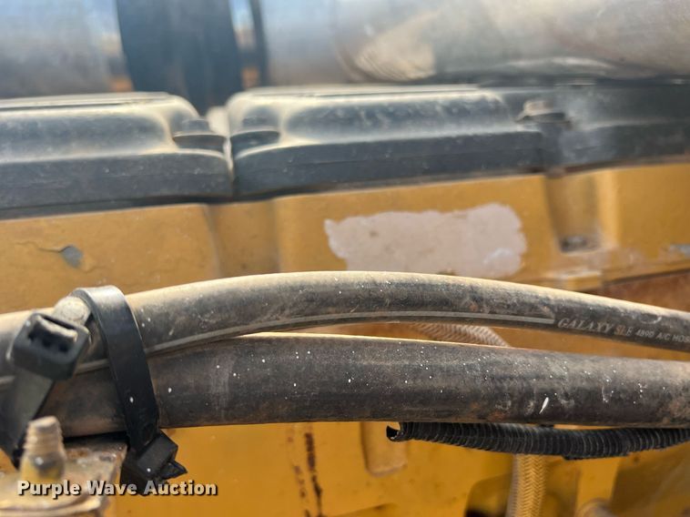 image for item DN3012 1999 Peterbilt 379  semi truck