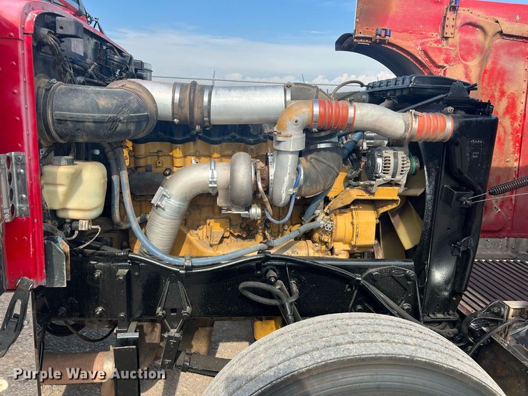 image for item DN3012 1999 Peterbilt 379  semi truck