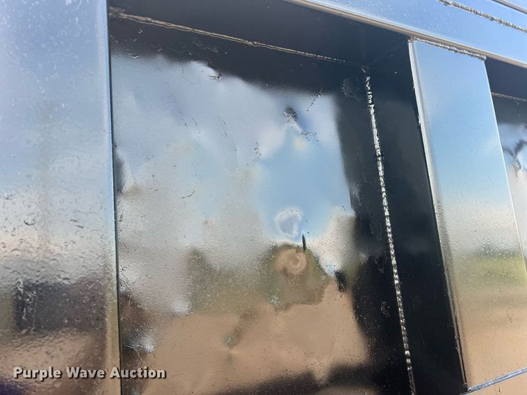 image for item DN3013 2001 Mack RD690S  dump truck