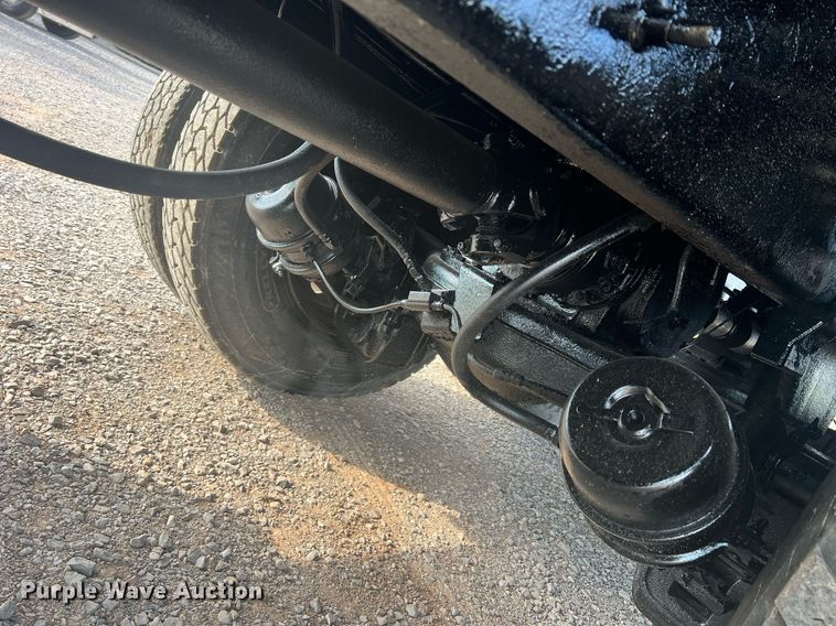 image for item DN3013 2001 Mack RD690S  dump truck