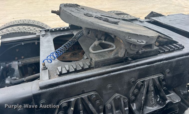 image for item DN3039 2007 Western Star 4900  semi truck