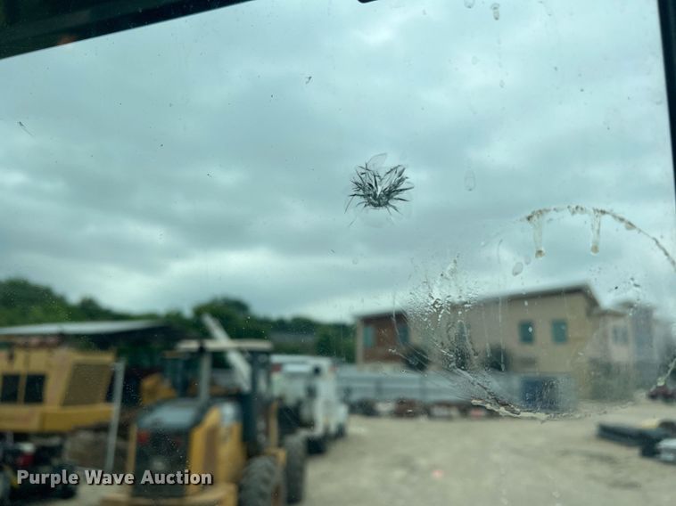 image for item DN3039 2007 Western Star 4900  semi truck