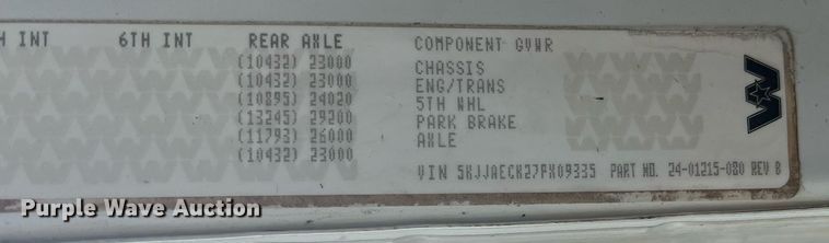 image for item DN3039 2007 Western Star 4900  semi truck