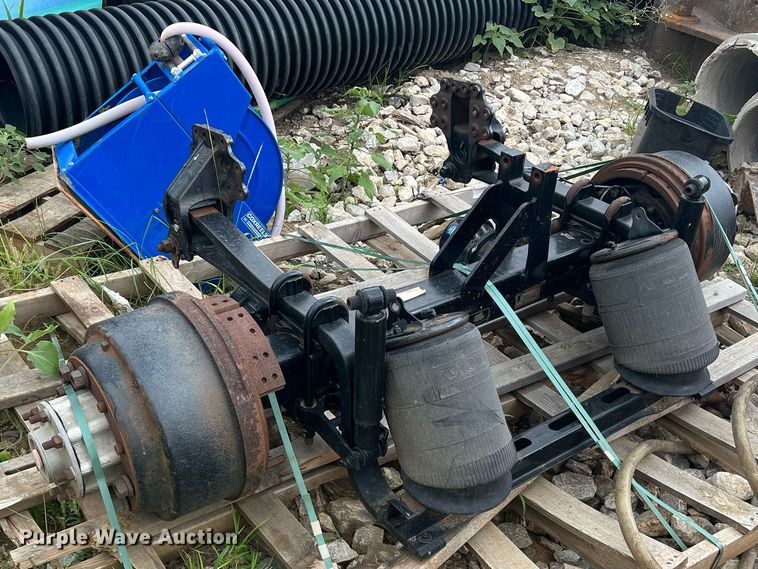 image for item DN3042 Meritor MR20005  tag axle