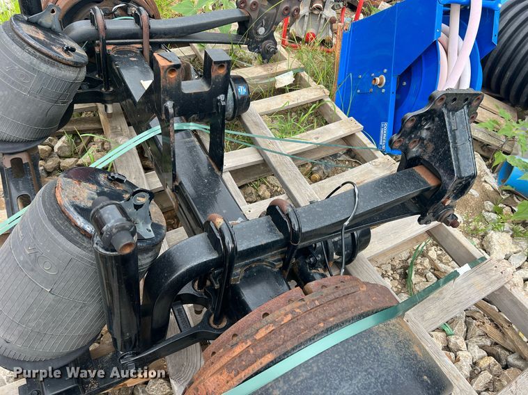 image for item DN3042 Meritor MR20005  tag axle