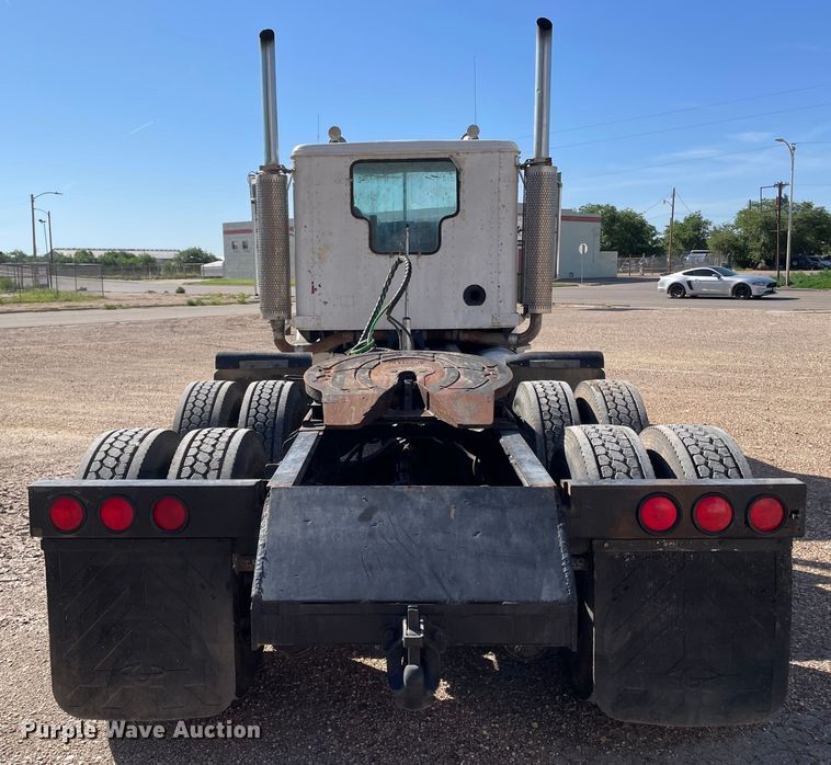 image for item DN4665 1987 International 9370  semi truck